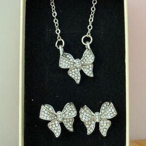 Elegant Silver Bow Jewelry Set - Earrings + Necklace